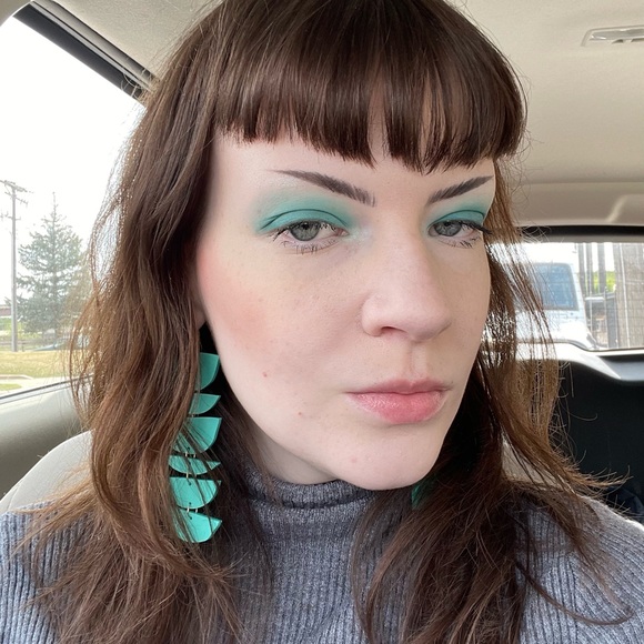 Meet your Posher, Reeve - Picture 1 of 1